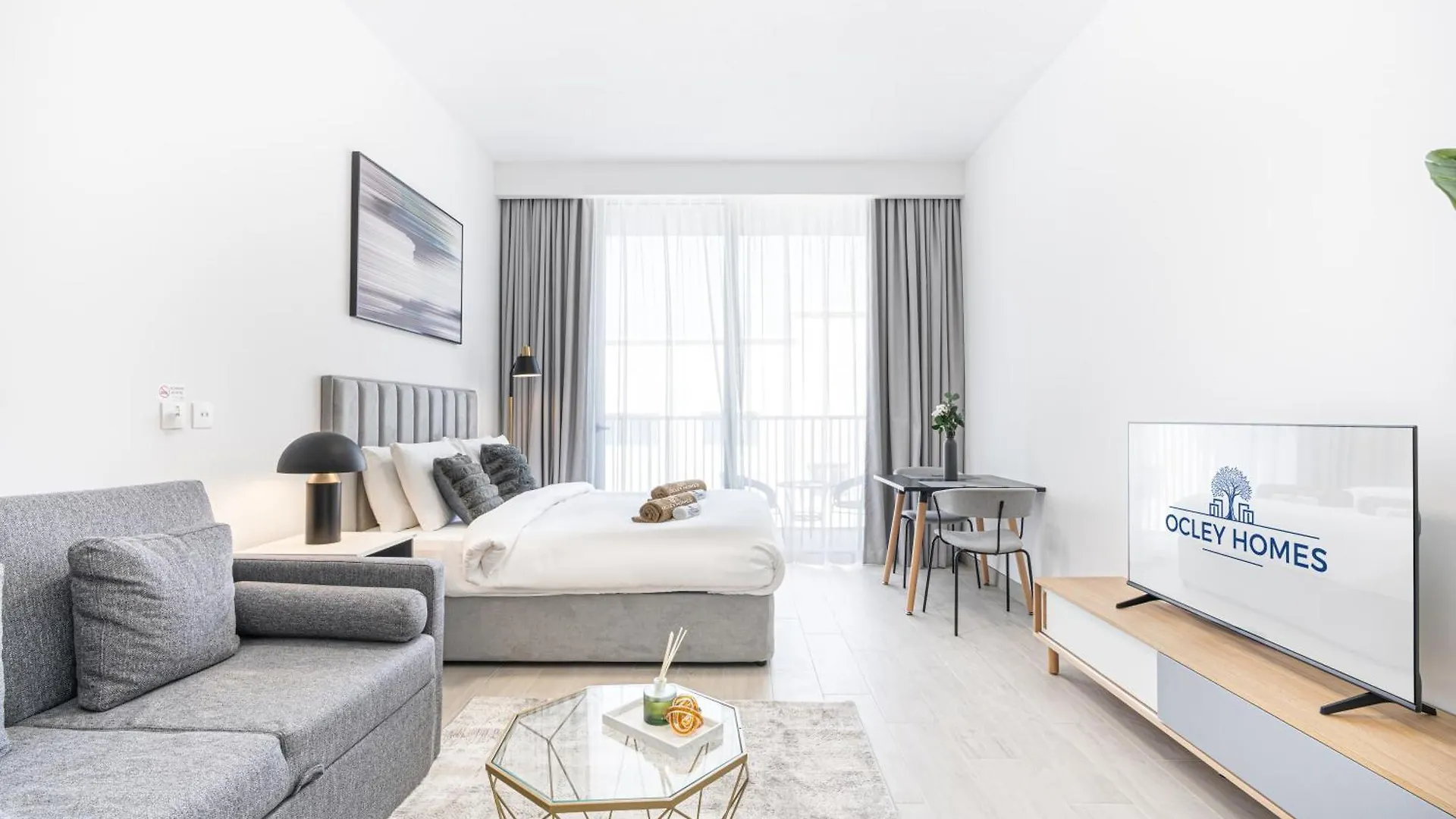 Cozy & Bright Home In The Heart Of Jvc Dubai 0*,