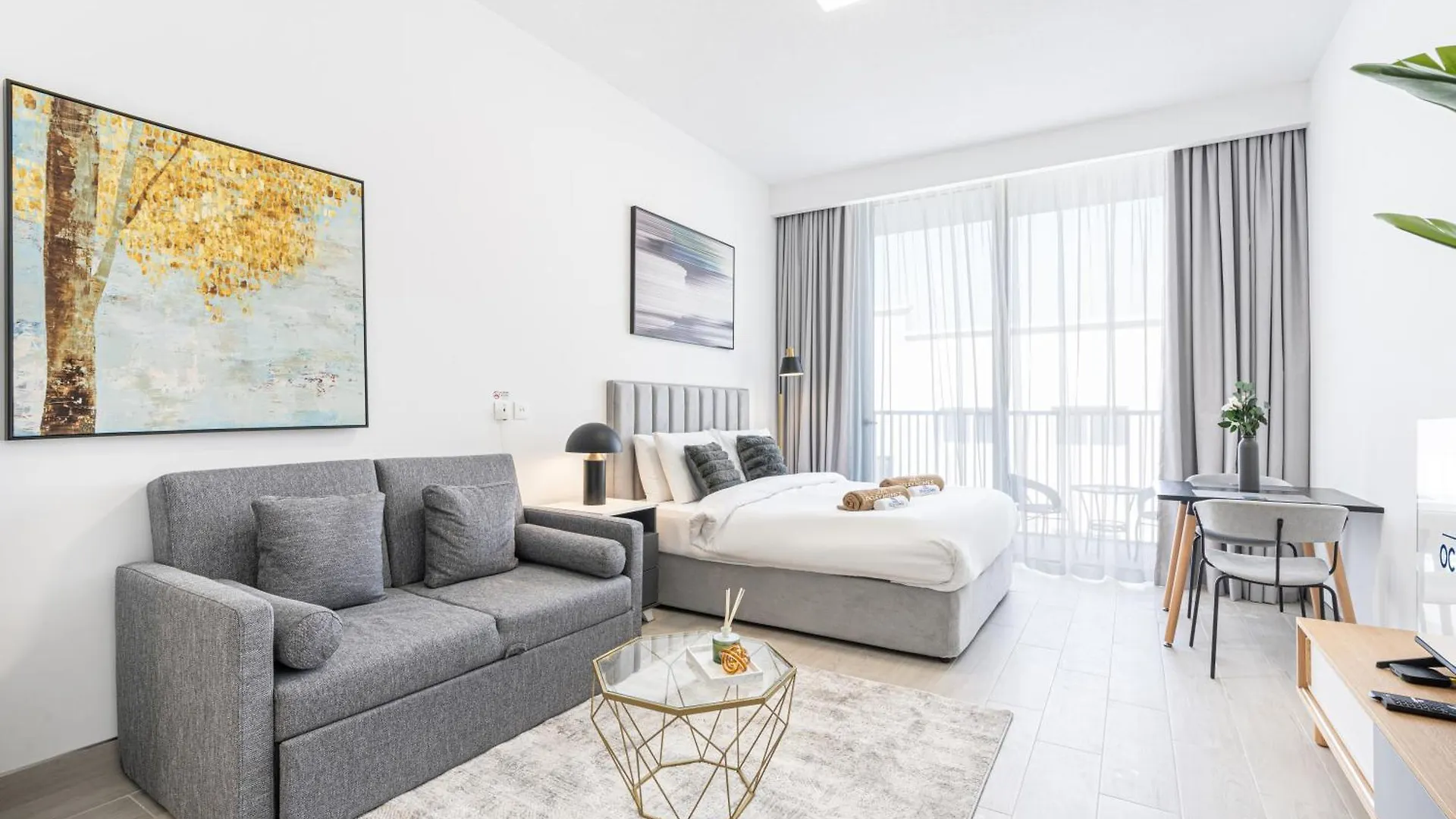 Cozy & Bright Home In The Heart Of Jvc Dubai